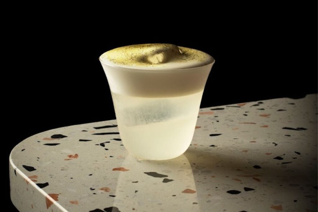 The 32 best bars in Hong Kong to try in 2025, from dive bars to fine mixology 22 best bars to try in Hong Kong 2025 Socio