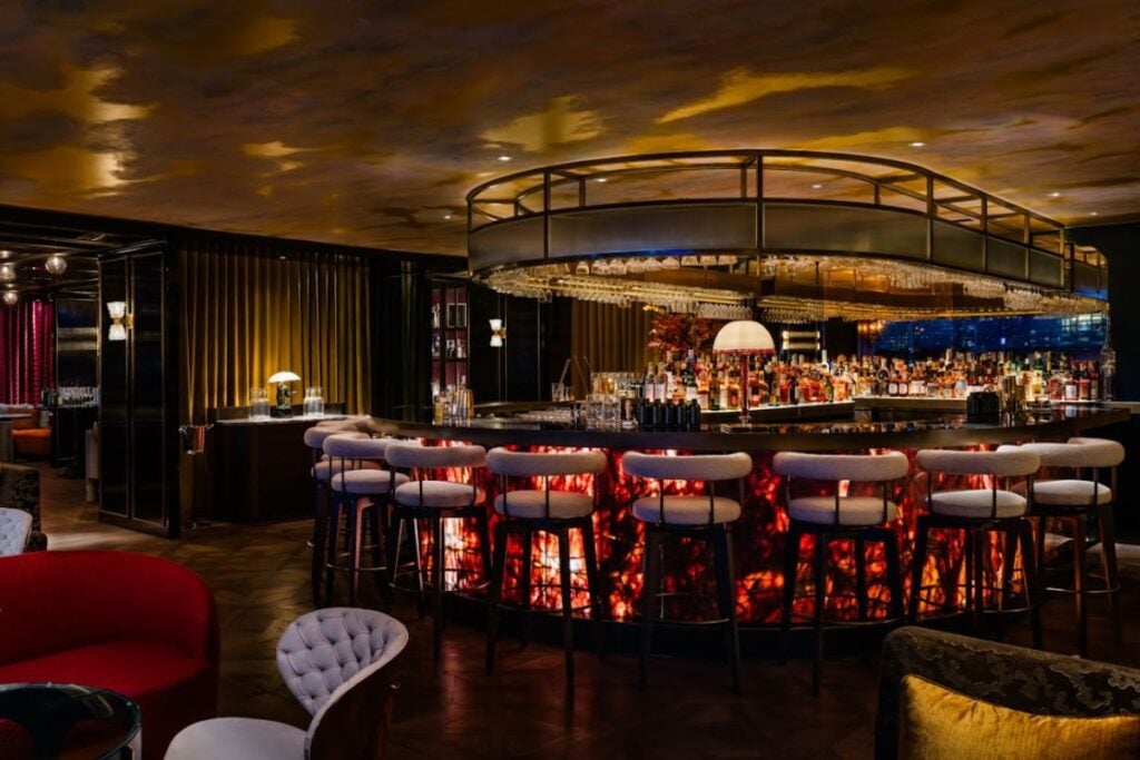 best bars in Tsim Sha Tsui