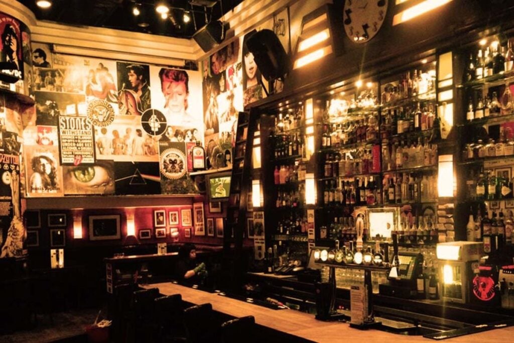 The best bars in Wan Chai, from gastropubs to cocktail bars 1 Carnegies best bars Wan Chai