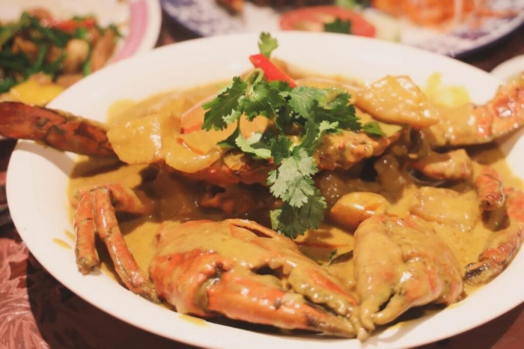 The best dai pai dongs in Hong Kong for the ultimate wok hei flavours 7 Lou Shang Street Restaurant best dai pai dongs Hong Kong