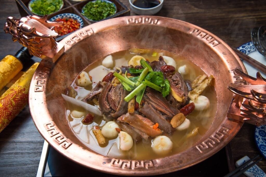 The best restaurants in North Point, from street bites to fancy dining 8 best restaurants in North Point Big Boil's Club hot pot