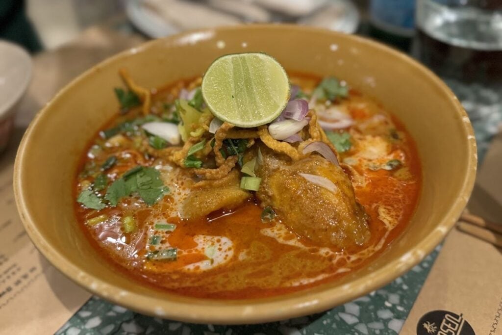 The best restaurants in Sheung Wan: quick lunches, long dinners, and fancy menus 8 best restaurants Sheung Wan Samsen