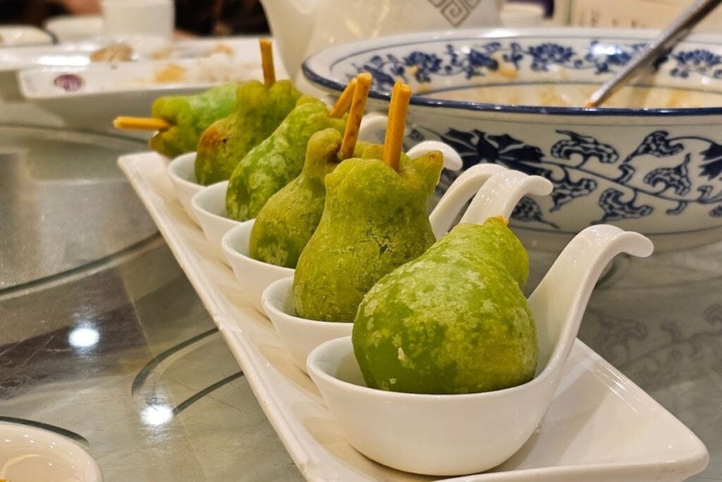 The best restaurants in Sheung Wan: quick lunches, long dinners, and fancy menus 9 best restaurants Sheung Wan North Garden Restaurant